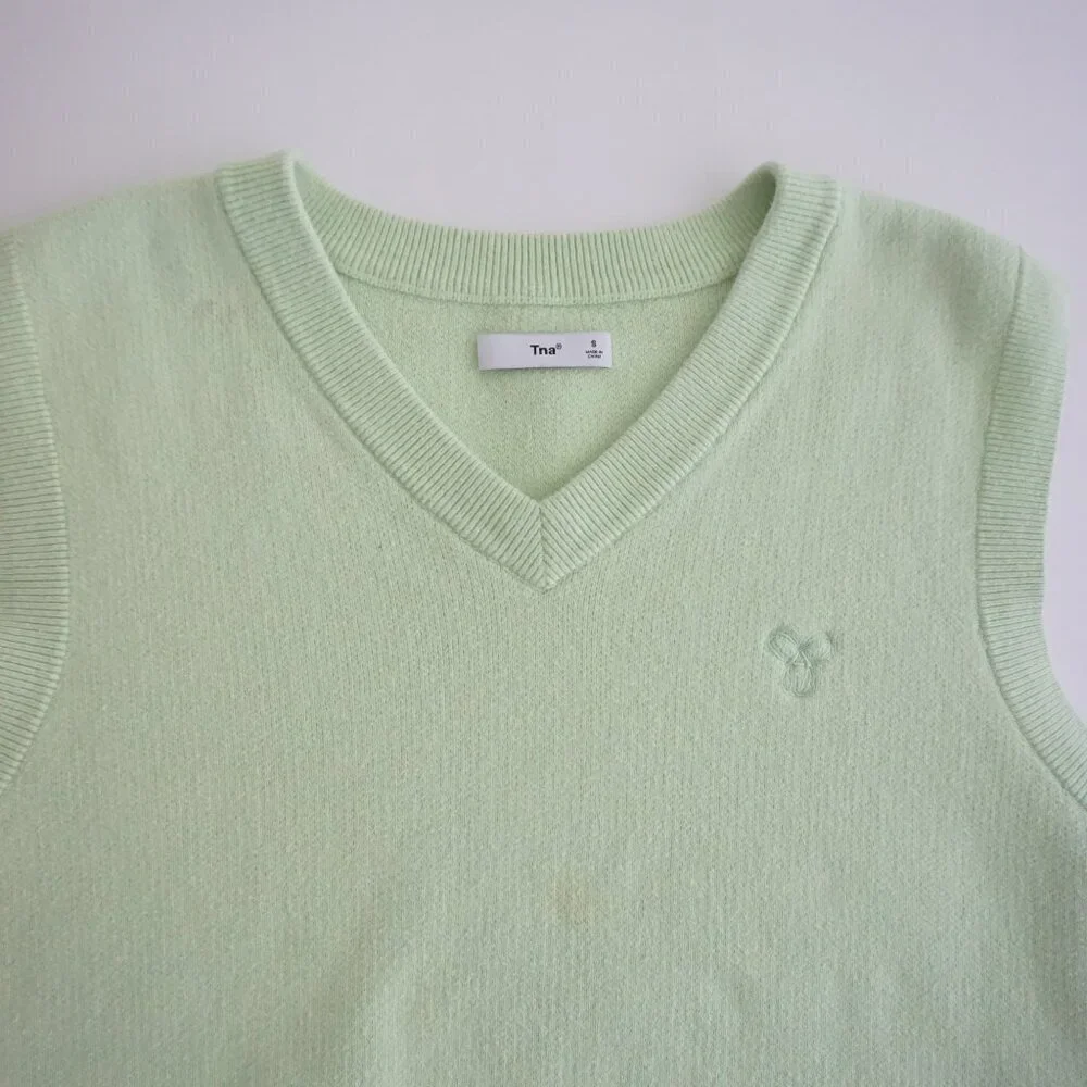 Aritzia TNA Mint Green Knit Cotton Blend V-Neck Vest S - Picture 7 of 10